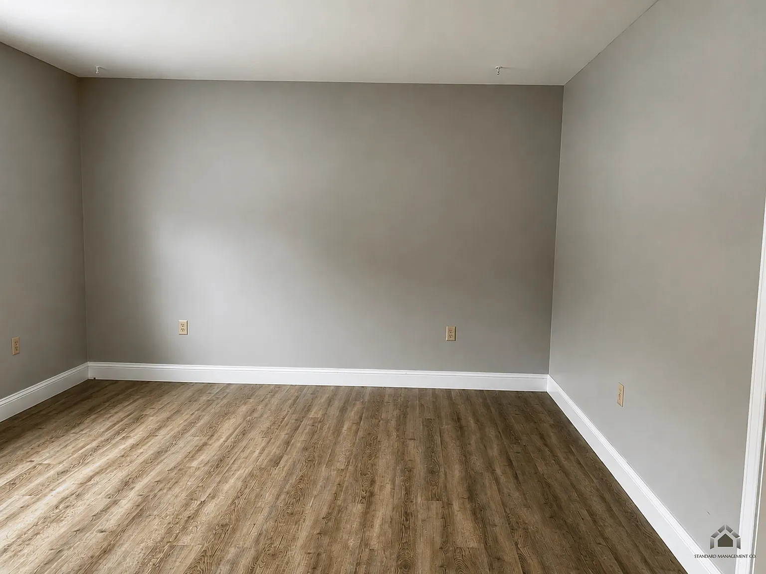 2 bed, 900 sqft, $1,300 — Photo 4