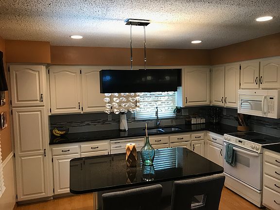 Kitchen renovated in 2016