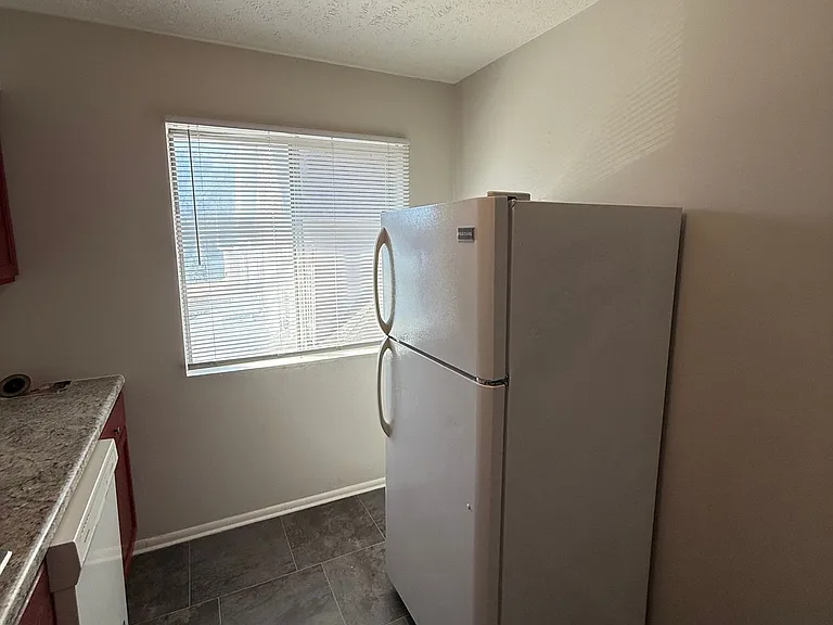 1332-1334 S 30th Ct — Photo 7