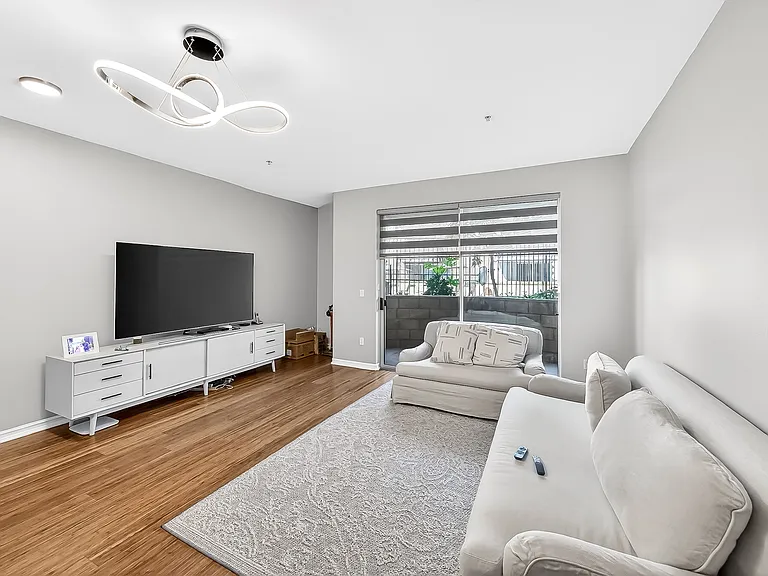 629 Traction Ave #231 — Photo 13