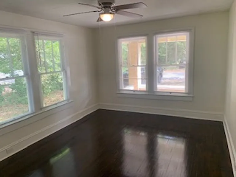 4410 The Cedars Ave — Photo 5
