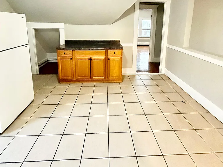322 Sherman Ave #3 — Photo 2