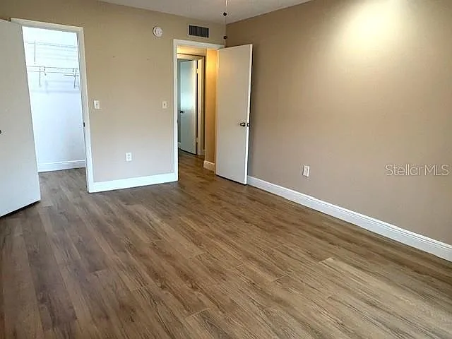 1005 Rickenbacker Dr — Photo 38