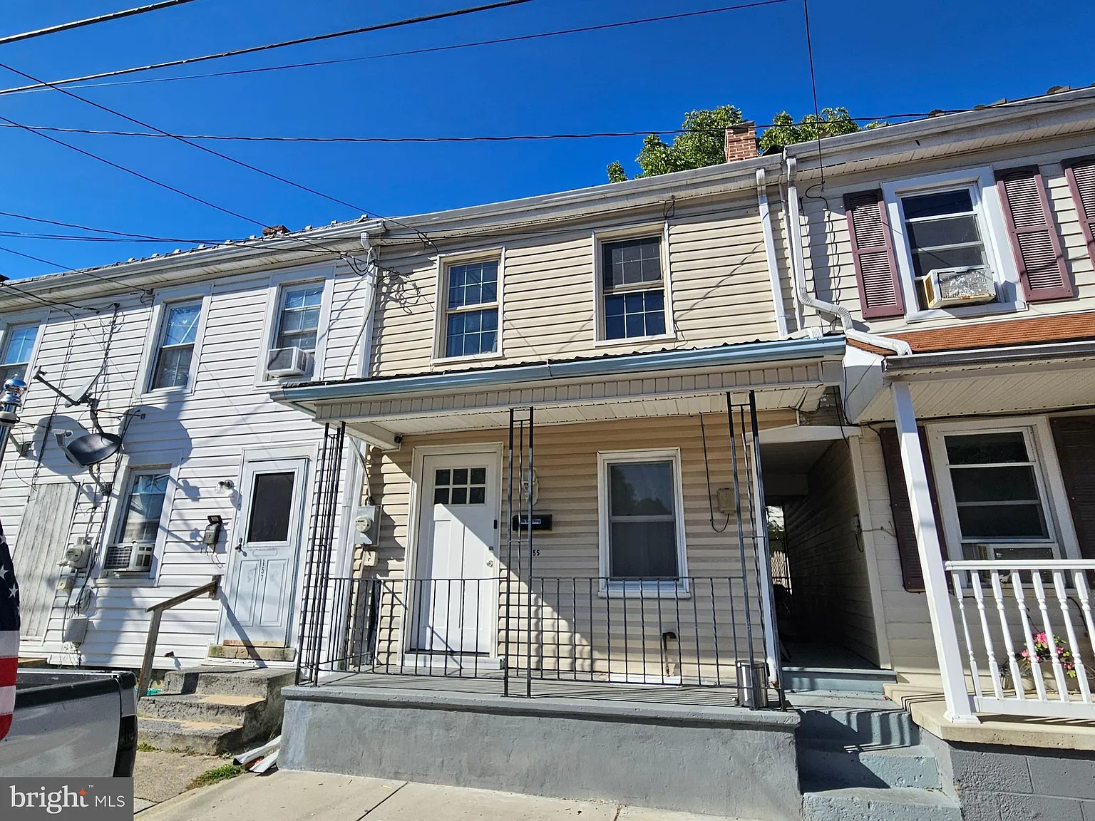 155 Lincoln St photo 1