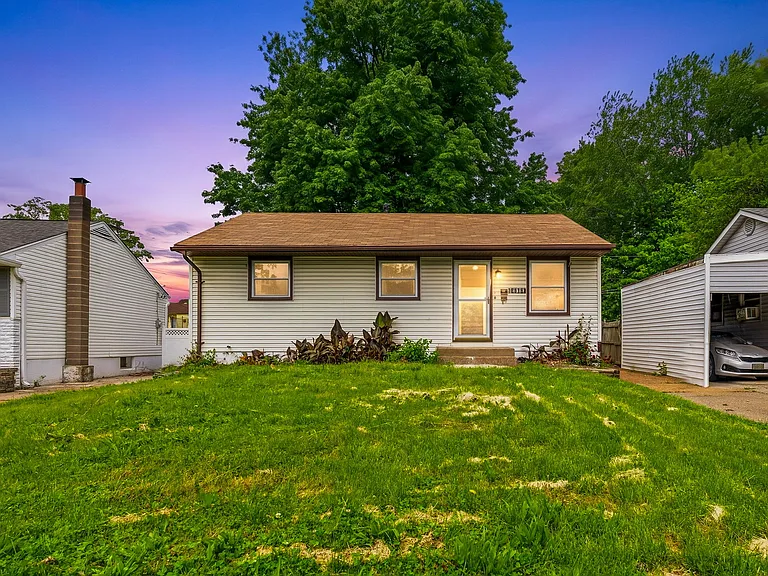 10519 Renfrew Dr — Photo 1