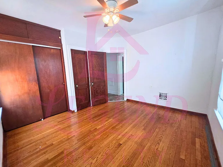 4942 Tholozan Ave — Photo 7