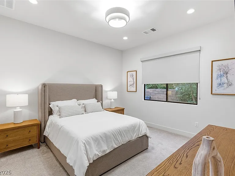 75 Pristine Glen St — Photo 35