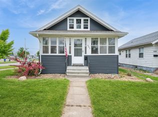 662 19th Ave SW, Cedar Rapids, IA 52404