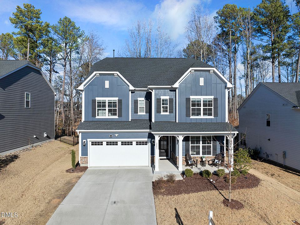 1st image of 2001 Latham Oaks Ave