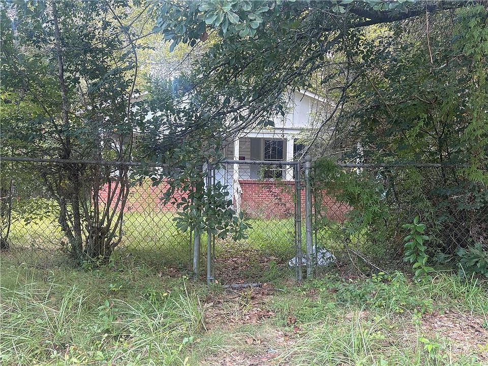 1st image of 1561 Colgin St