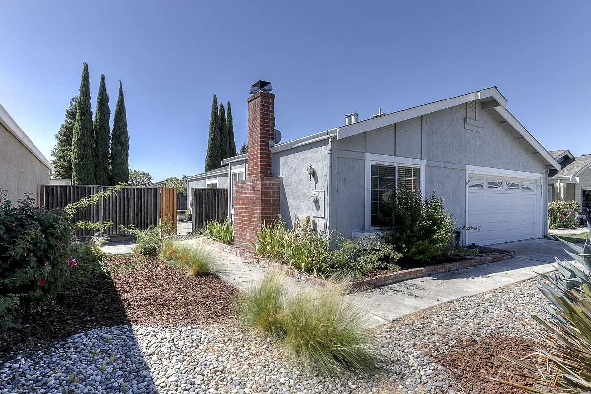 4131 Bristlecone Way photo 1