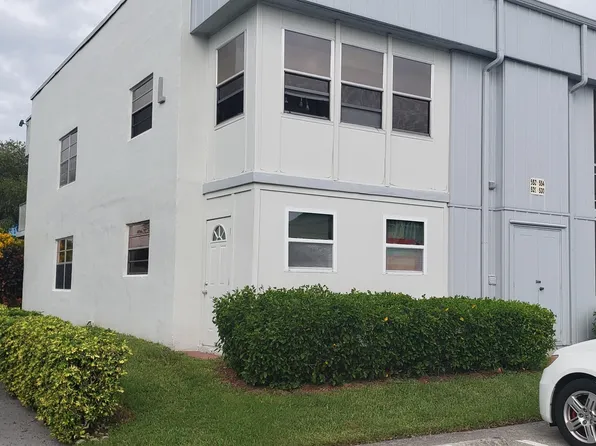 529 Burgundy L, Delray Beach, FL 33484