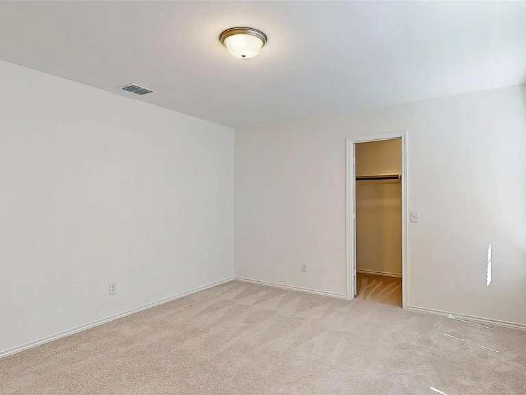 4536 Benham Dr — Photo 15
