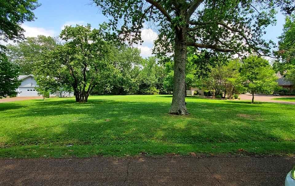 2nd image of LOT 31 Estates Addition Eden Isle