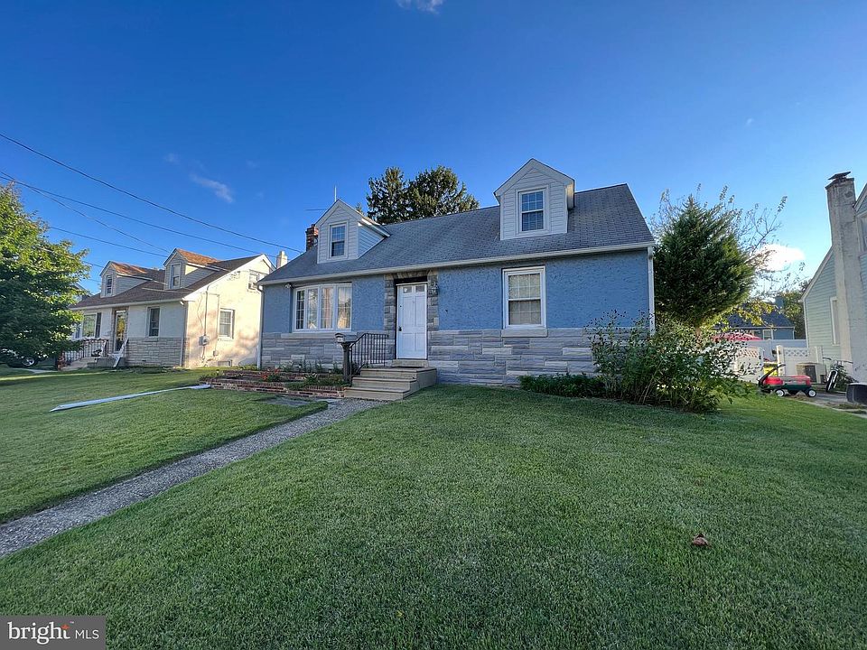 2nd image of 1007 Oakwood Ave