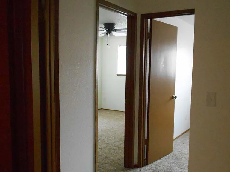 1001 NE 25th Ave #7 — Photo 13