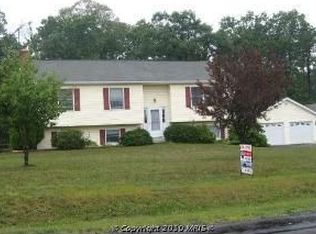 1589 Collinsville Rd, Cross Junction, VA 22625