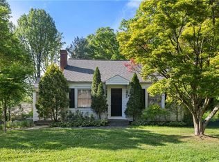 4304 Robinhood Rd, Winston Salem, NC 27106
