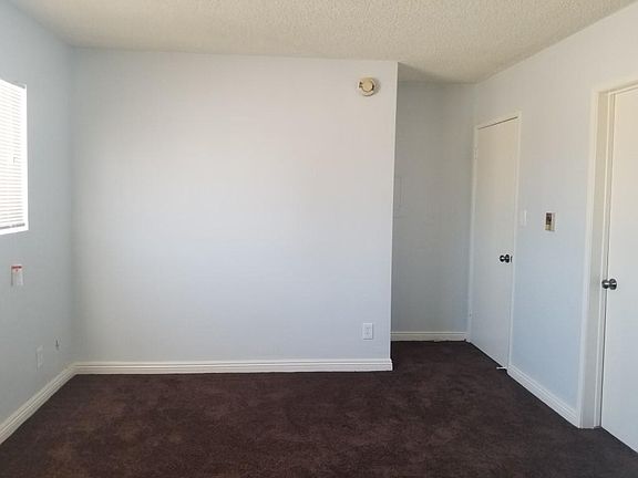 5th image of 220 W Hillcrest Blvd APT 4