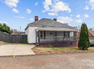 30 2nd St, Cramerton, NC 28032