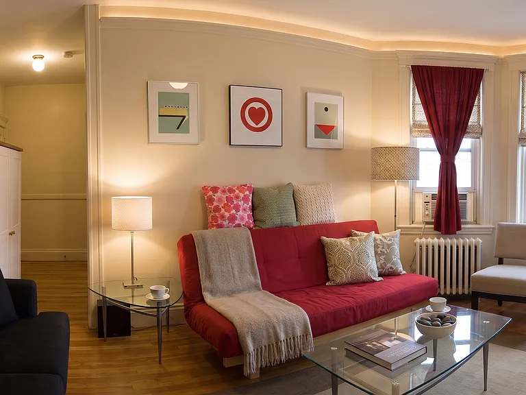 1576 Commonwealth Ave #8 — Photo 3