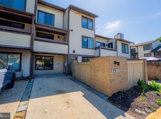 9511 Treyford Ter, Gaithersburg, MD 20886