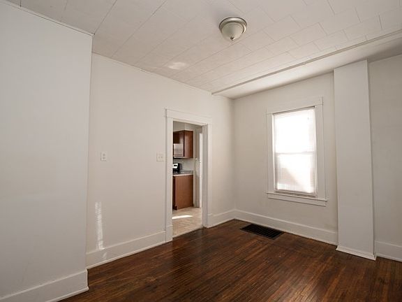 4th image of 1028 25th St