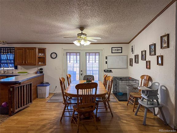 3rd image of 2446 Tower Avenue