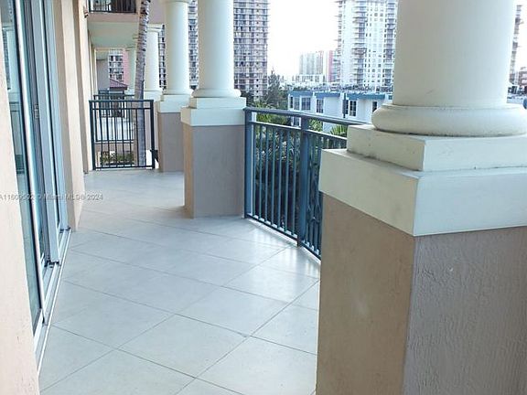 4th image of 17555 Atlantic Blvd APT 606