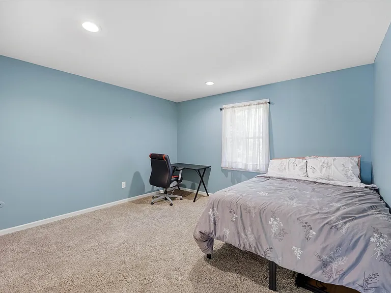 615 W Rosedale Ave — Photo 17