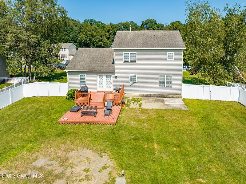 5th image of 58 Evelyn Drive