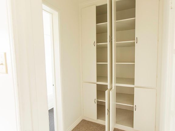 4th image of 271 Glendora Ave #6
