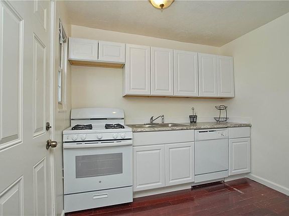 5th image of 471 Clearview Dr #H17