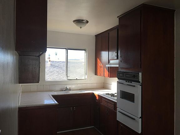 4th image of 5434 Sierra Vista Ave APT 42