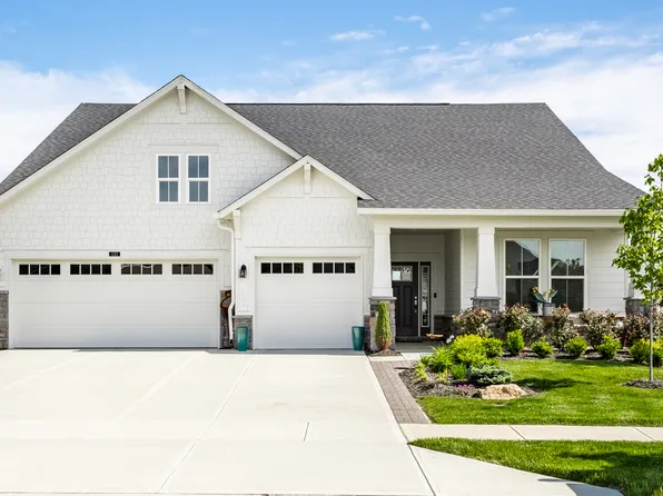 1242 Petit Verdot Dr, Westfield, IN 46074