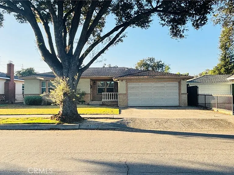 10715 Daines Dr — Photo 1