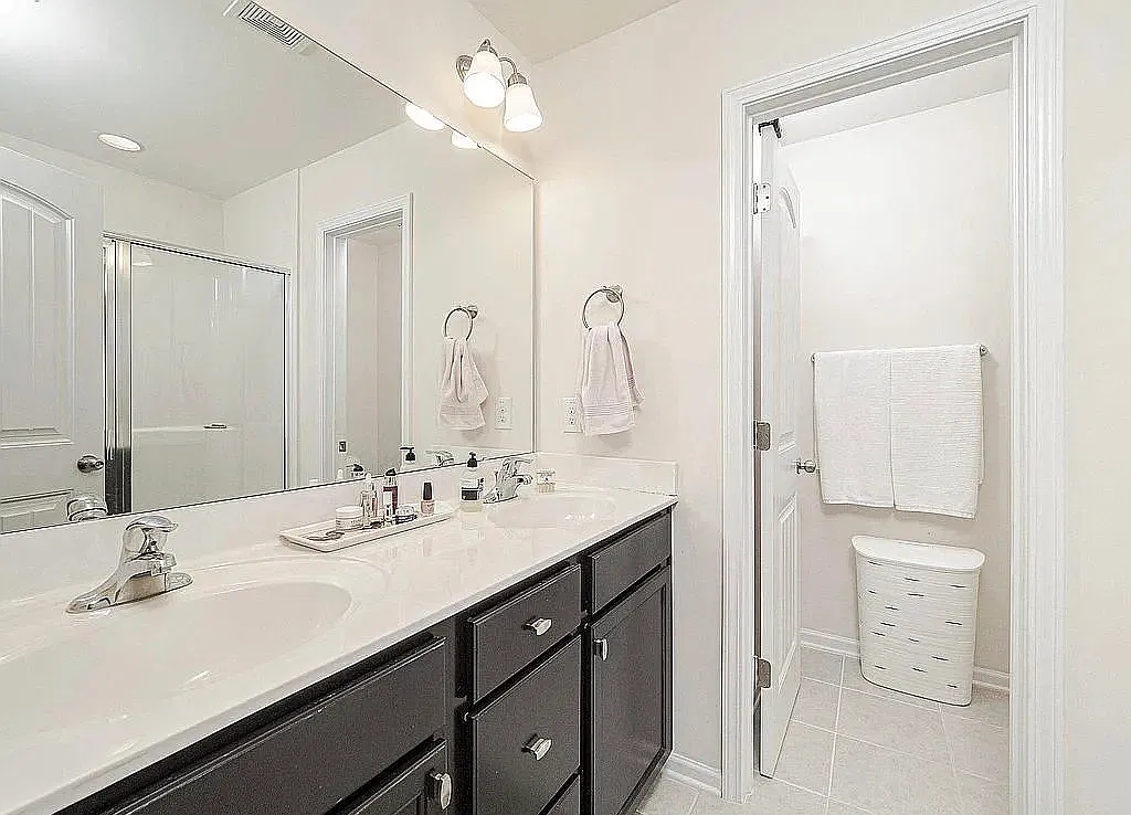 3 bed, 1875 sqft, $1,150 — Photo 3
