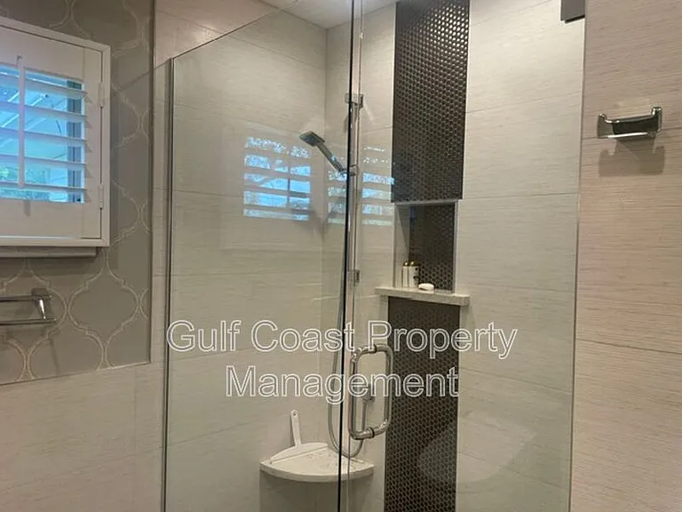 2253 Valencia Dr — Photo 36