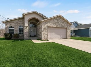 1713 Gilboa Ave, Zion, IL 60099