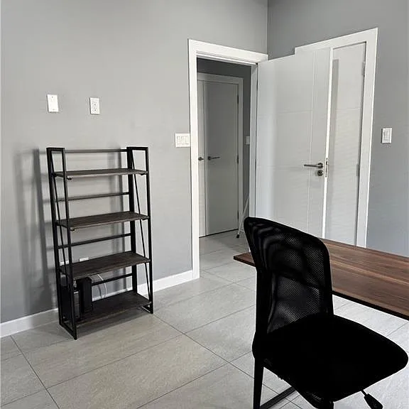 2022 Summerland Ln #4 — Photo 18