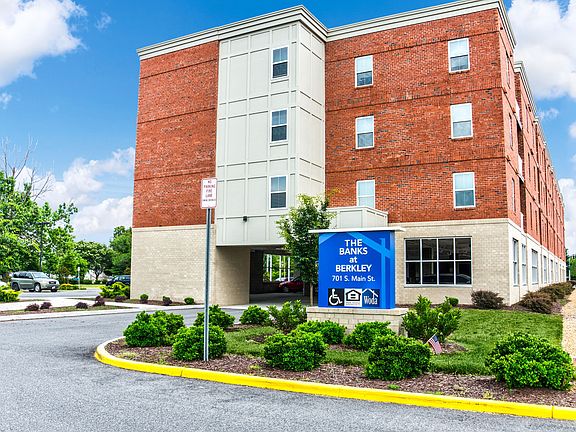 5th image of 701 S Main St APT 417