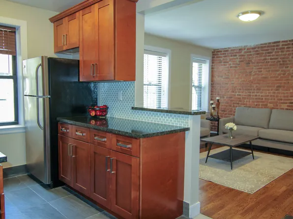 20-54 31st Street image 1 of 12