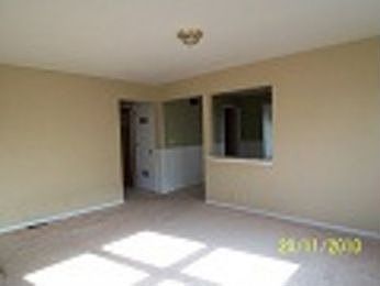 3rd image of 216 N Vine St #Stw1-p11