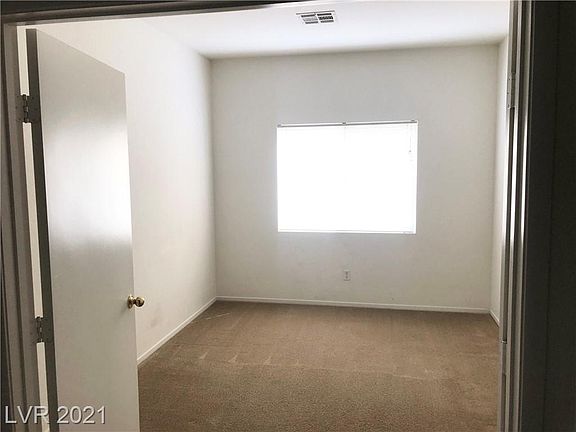 3rd image of 3122 Crownline Ct