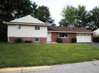 5517 Powell Rd, Dayton, OH 45424