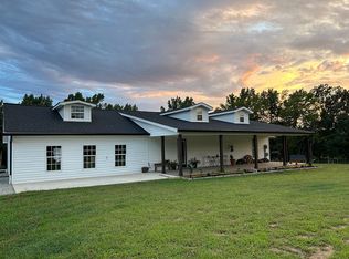 42416 State Route 30, Pikeville, TN 37367