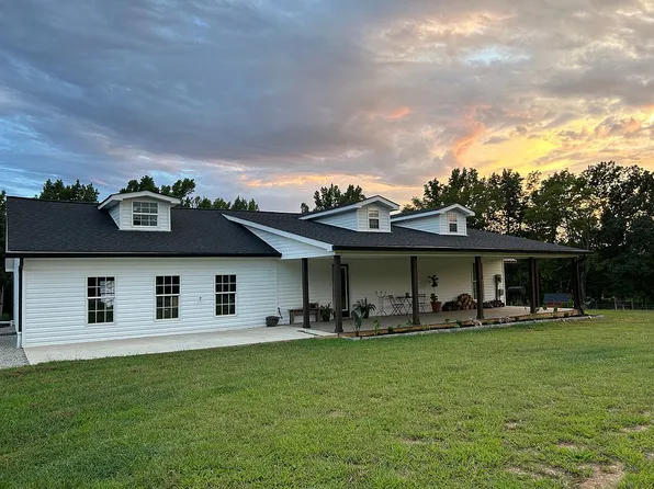 42416 State Route 30, Pikeville, TN 37367