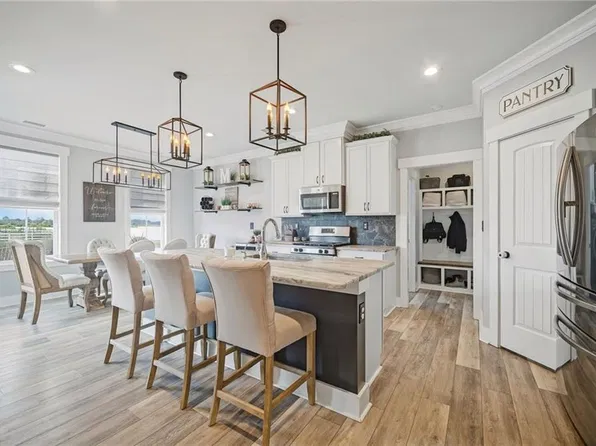 2517 Number 10 Ln, Chesapeake, VA 23323