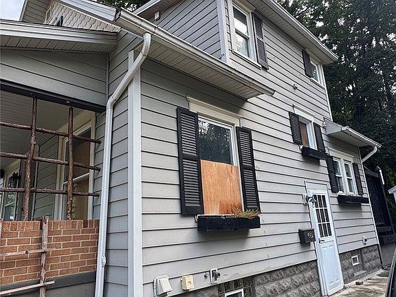 2nd image of 1303 Big Falls Ave
