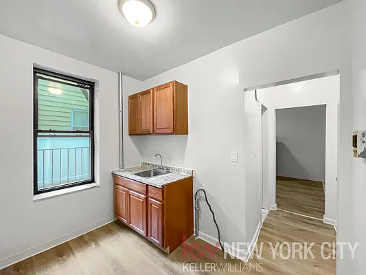 Rented by Keller Williams NYC | media 14
